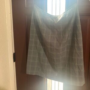 Le Suit Gray Windowpane A-Line Skirt